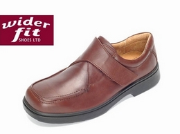 https://www.widerfitshoes.co.uk/ website