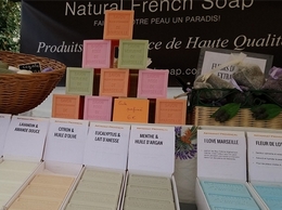 https://www.naturalfrenchsoap.com/ website